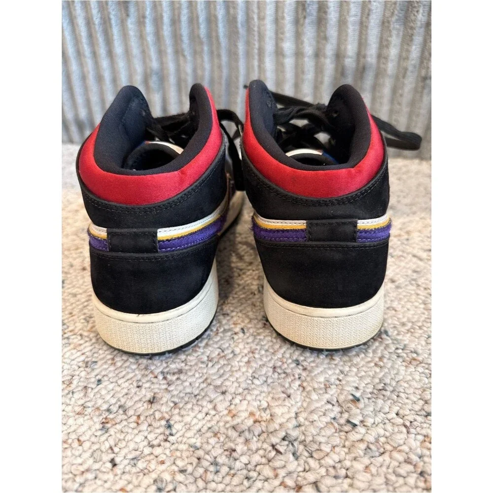 Nike Air Jordan 1 Mid Lakers Top 3 GS Satin Purple Swish Size 7Y EUR 40